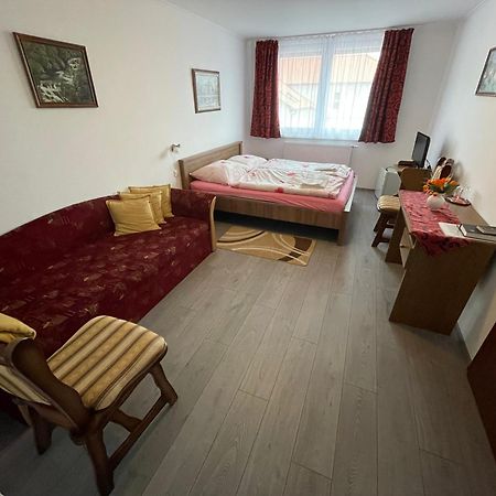 Koller Panzio Hotel Bonyhád Eksteriør billede