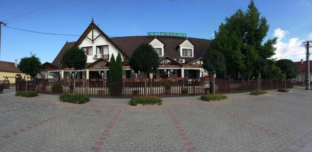 Koller Panzio Hotel Bonyhád Eksteriør billede