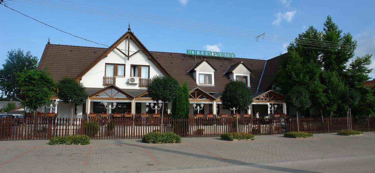 Koller Panzio Hotel Bonyhád Eksteriør billede